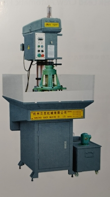 桌式導(dǎo)螺桿變頻自動攻牙機床